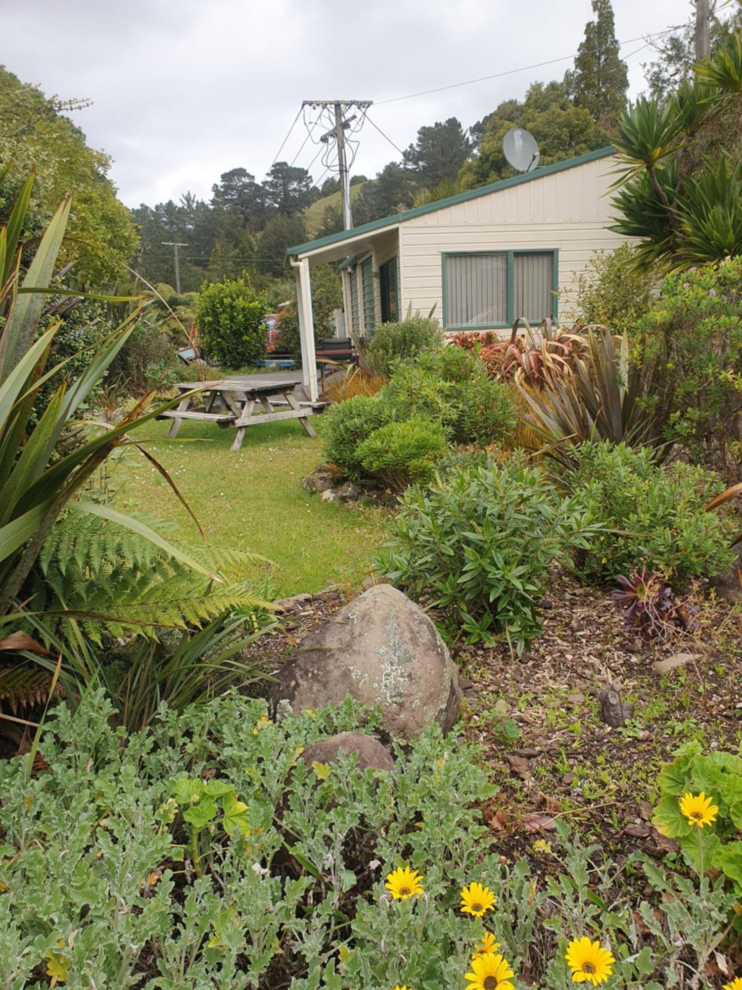 Kauri Coast Top 10 Holiday Park Kaihu Екстер'єр фото